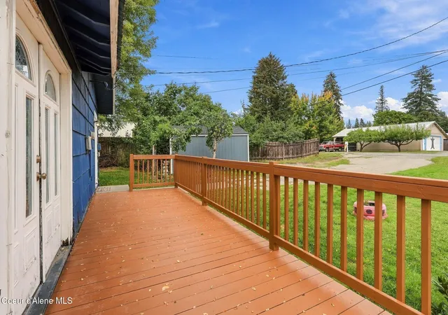Photo 3 of Single family home for sale at 660 Maple Ave, Priest River, ID 83856 | MLS# 26-9477 | Listing updated on 2026-10-16