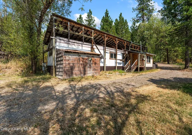 Photo 1 of Manufactured home for sale at 343 Lightning Crk Rd, Clark Fork, ID 83811 | MLS# 26-9454 | Listing updated on 2026-09-17
