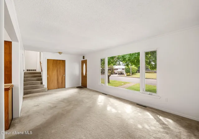 Photo 3 of Single family home for sale at 1202 Birch St, Sandpoint, ID 83864 | MLS# 26-9464 | Listing updated on 2026-09-17