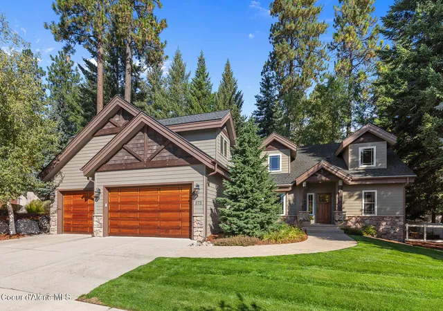 Photo 1 of Single family home for sale at 673 E Arena Loop, Hayden, ID 83835 | MLS# 26-9942 | Listing updated on 2026-10-13