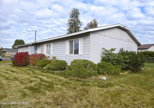 Photo 2 of Sale Pending at 302 W 12th Avenue, Post Falls, ID 83854 | MLS# 26-9870 | Listing updated on 2026-10-07