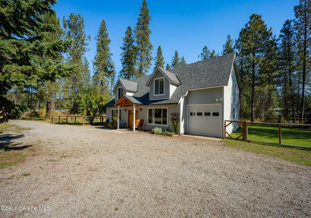 Photo 3 of Single family home for sale at 7434 W Diagonal Rd, Rathdrum, ID 83858 | MLS# 26-9604 | Listing updated on 2026-10-23