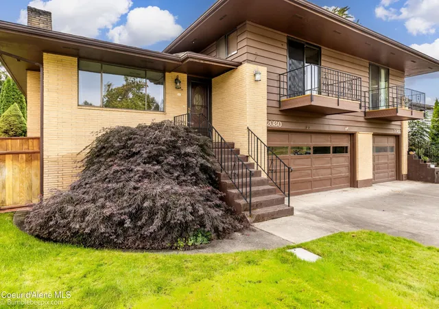 Photo 1 of Multi family home for sale at 2080 W Fairway Dr, Coeur D Alene, ID 83815 | MLS# 26-9532 | Listing updated on 2026-10-02