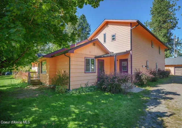 Photo 1 of Single family home for sale at 1523 E Nettleton Gulch Rd, Coeur D Alene, ID 83815 | MLS# 26-9657 | Listing updated on 2026-09-25