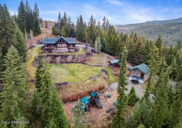 Photo 1 of Sale Pending at 122 Makridge Ln, Kingston, ID 83839 | MLS# 26-9668 | Listing updated on 2026-10-20