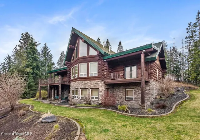 Photo 2 of Sale Pending at 122 Makridge Ln, Kingston, ID 83839 | MLS# 26-9668 | Listing updated on 2026-10-20