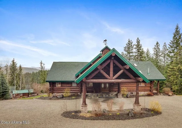 Photo 3 of Sale Pending at 122 Makridge Ln, Kingston, ID 83839 | MLS# 26-9668 | Listing updated on 2026-10-20