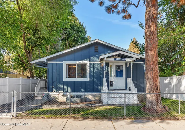 Photo 1 of Single family home for sale at 305 E 15th Avenue, Post Falls, ID 83854 | MLS# 26-9632 | Listing updated on 2026-10-26