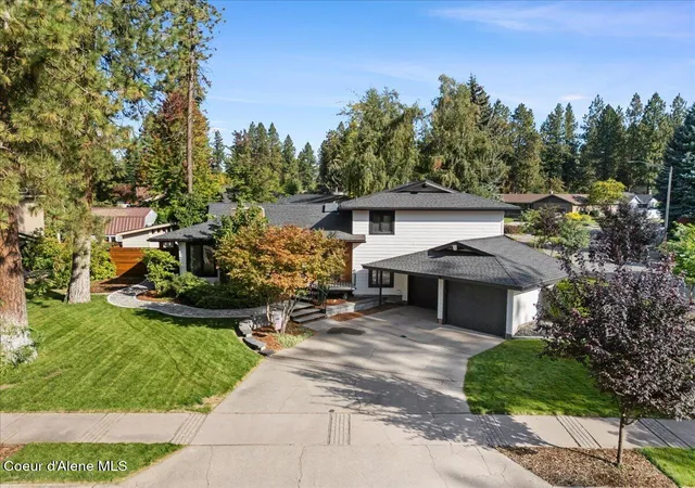 Photo 1 of Sale Pending at 2201 W Canyon Dr, Coeur D Alene, ID 83815 | MLS# 26-9571 | Listing updated on 2026-10-02