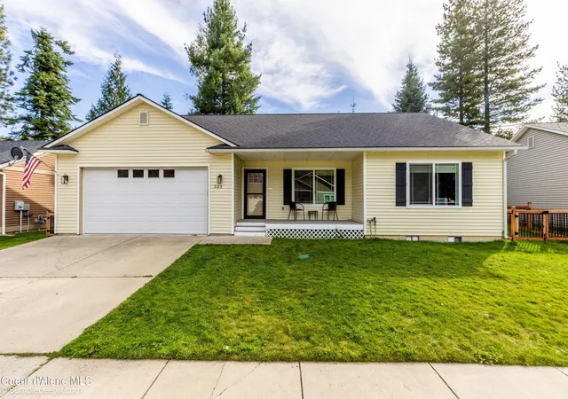 Photo 1 of Single family home for sale at 323 Huppert Ln, Sandpoint, ID 83864 | MLS# 26-9570 | Listing updated on 2026-10-26
