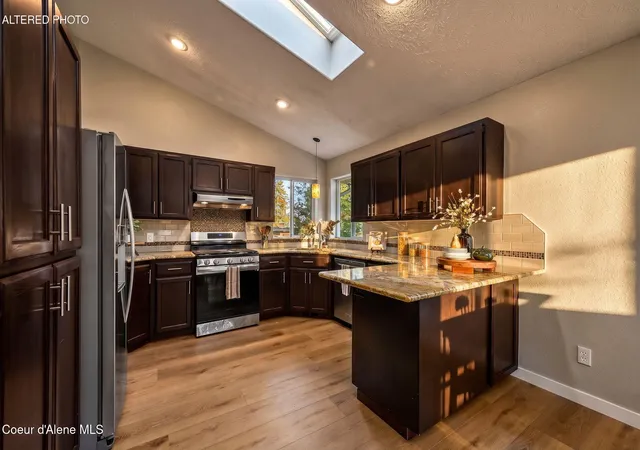 Photo 2 of Single family home for sale at 821 W Cheyenne Ave, Hayden, ID 83835 | MLS# 26-9681 | Listing updated on 2026-10-16