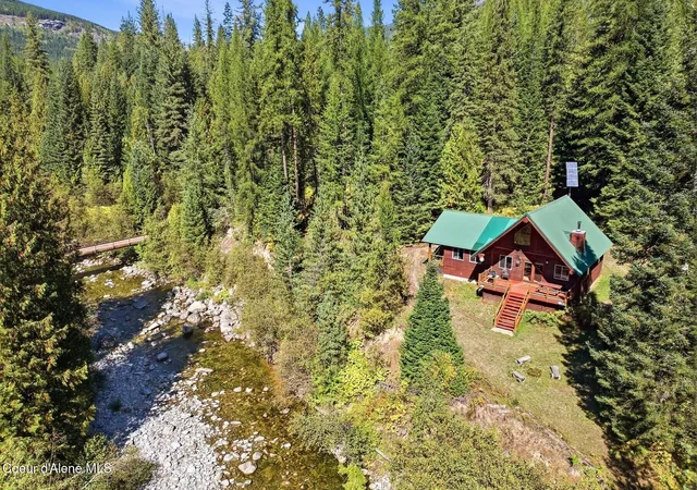 Photo 2 of Single family home for sale at 195 Twilight Ln, Sandpoint, ID 83864 | MLS# 26-9672 | Listing updated on 2026-09-24