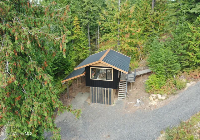 Photo 3 of Single family home for sale at 520 High Mountain Dr, Fernwood, ID 83830 | MLS# 26-9682 | Listing updated on 2026-09-24
