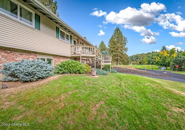 Photo 2 of Single family home for sale at 2471 E Stowe Ct, Coeur D Alene, ID 83814 | MLS# 26-9704 | Listing updated on 2026-10-07