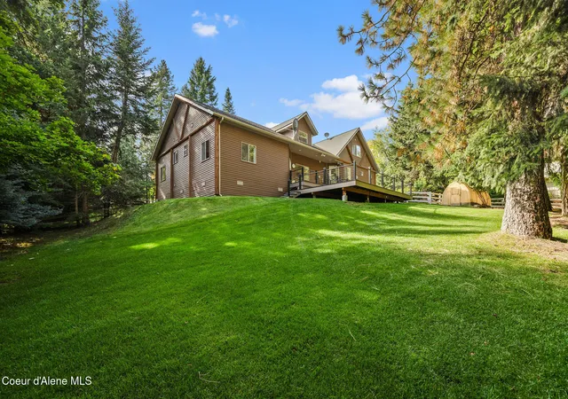 Photo 3 of Single family home for sale at 18407 W Rice Ave, Hauser, ID 83854 | MLS# 26-9763 | Listing updated on 2026-09-28