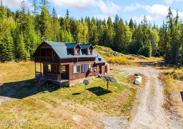 Photo 2 of Single family home for sale at 439 Raven Rdg, Sandpoint, ID 83864 | MLS# 26-9752 | Listing updated on 2026-10-23