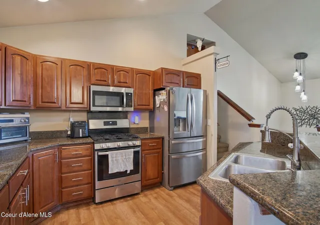 Photo 3 of Single family home for sale at 8175 N Salmonberry Lp, Hayden, ID 83835 | MLS# 26-9740 | Listing updated on 2026-10-28