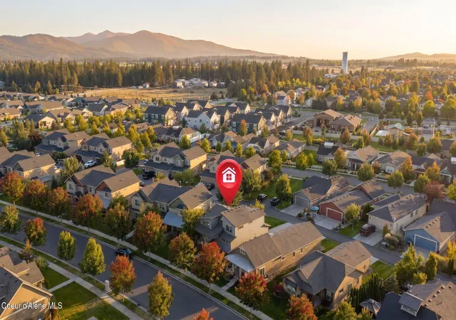Photo 2 of Single family home for sale at 6551 N Cornwall St, Coeur D Alene, ID 83815 | MLS# 26-9720 | Listing updated on 2026-10-19