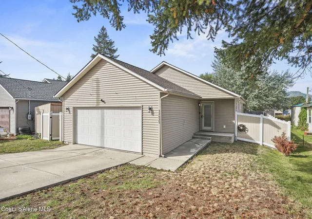 Photo 1 of Single family home for sale at 32425 N 8th Avenue, Spirit Lake, ID 83869 | MLS# 26-9745 | Listing updated on 2026-10-22