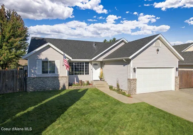 Photo 1 of Single family home for sale at 2785 N Sand Trap Way, Post Falls, ID 83854 | MLS# 26-9737 | Listing updated on 2026-09-26