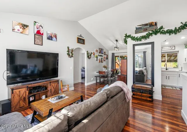 Photo 2 of Single family home for sale at 2785 N Sand Trap Way, Post Falls, ID 83854 | MLS# 26-9737 | Listing updated on 2026-09-26