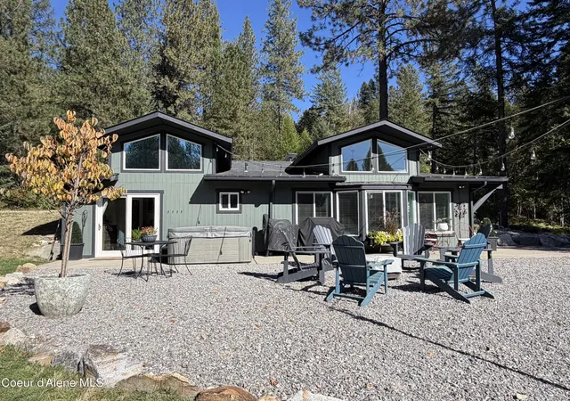 Photo 1 of Single family home for sale at 594 Upper Rocky Rd, Sagle, ID 83860 | MLS# 26-9790 | Listing updated on 2026-10-19