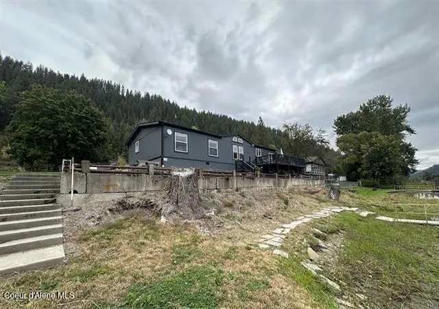 Photo 3 of Single family home for sale at 110 Saint Joe River Park, Saint Maries, ID 83861 | MLS# 26-9814 | Listing updated on 2026-10-27