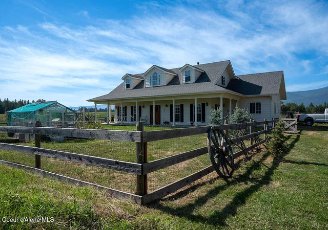 Photo 2 of Single family home for sale at 1878 Moon Shadow Rd, Bonners Ferry, ID 83805 | MLS# 26-9786 | Listing updated on 2026-10-05