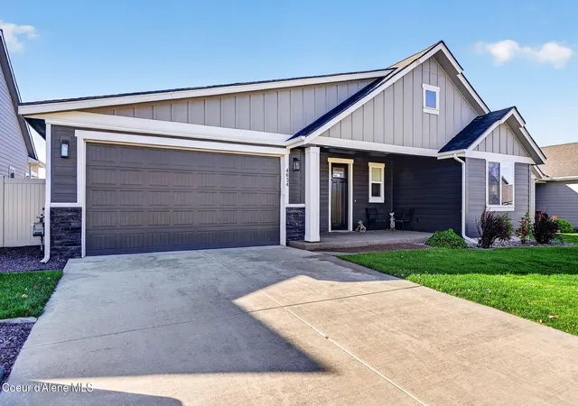 Photo 1 of Single family home for sale at 4634 E Corsac Fox Ave, Post Falls, ID 83854 | MLS# 26-9834 | Listing updated on 2026-10-20