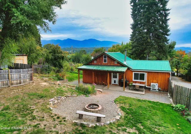 Photo 1 of Single family home for sale at 6733 Chippewa Dr, Bonners Ferry, ID 83805 | MLS# 26-9844 | Listing updated on 2026-10-01