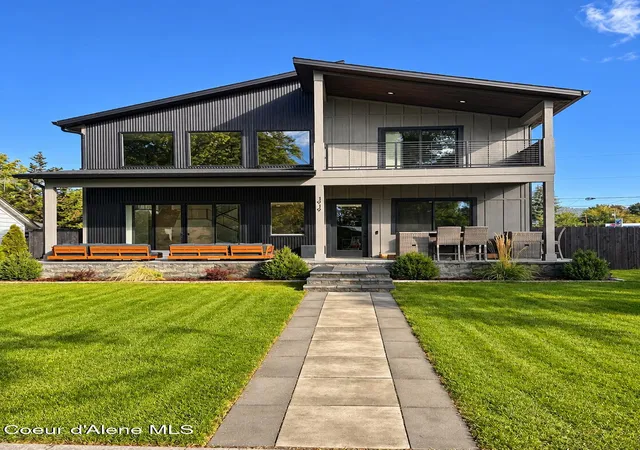 Photo 1 of Single family home for sale at 1919 E Front Ave, Coeur D Alene, ID 83814 | MLS# 26-9919 | Listing updated on 2026-10-20
