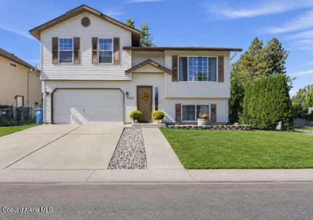 Single family home for sale at 2825 N Cochise St, Post Falls, ID 83854 | MLS# 26-9943