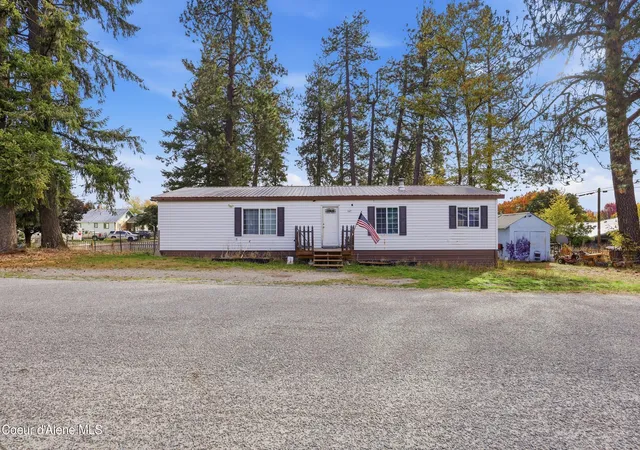 Photo 1 of Sale Pending at 147 5th Street, Priest River, ID 83856 | MLS# 26-10121 | Listing updated on 2026-10-22