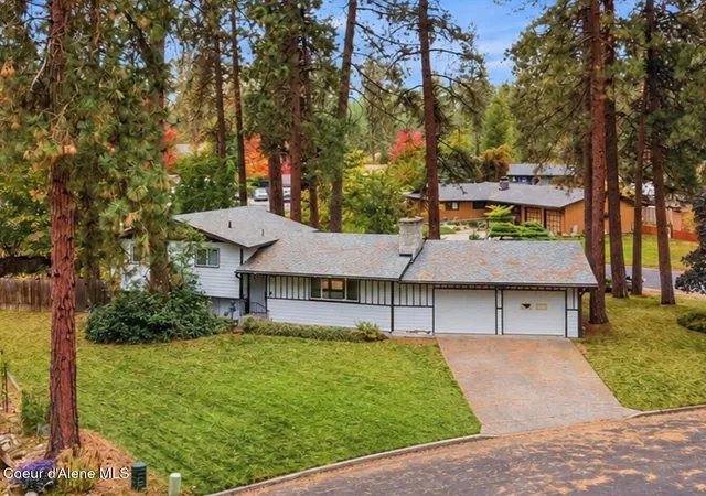 Photo 2 of Sale Pending at 461 S Park Dr, Post Falls, ID 83854 | MLS# 26-10148 | Listing updated on 2026-10-14