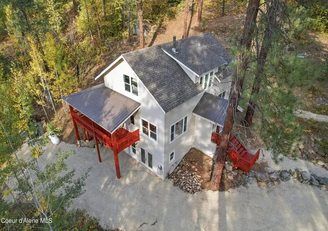 Photo 2 of Single family home for sale at 4291 Upper Pack River Rd, Sandpoint, ID 83864 | MLS# 26-10058 | Listing updated on 2026-10-28