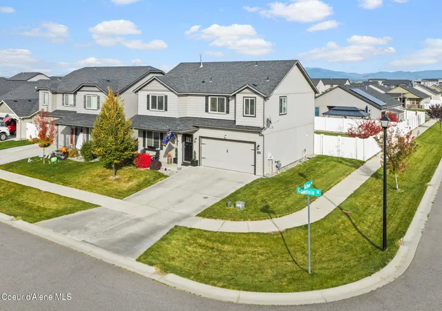 Photo 2 of Single family home for sale at 12886 N Gondola St, Rathdrum, ID 83858 | MLS# 26-10177 | Listing updated on 2026-10-20