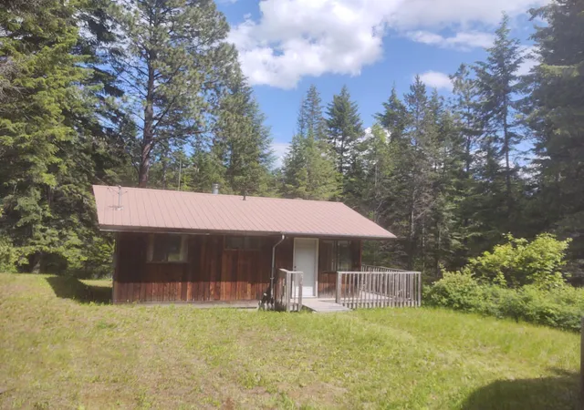 Single family home for sale at 1097 Salee Crk Rd, Bayview, ID 83803 | MLS# 26-10124