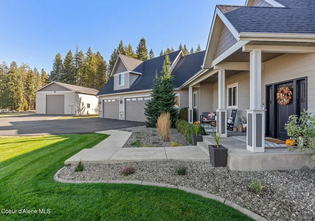 Photo 1 of Single family home for sale at 5722 W Quaking Aspen Dr, Coeur D Alene, ID 83814 | MLS# 26-10090 | Listing updated on 2026-10-13