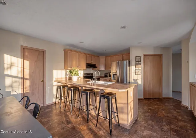 Photo 3 of Single family home for sale at 8462 N Maple St, Hayden, ID 83835 | MLS# 26-10163 | Listing updated on 2026-10-18