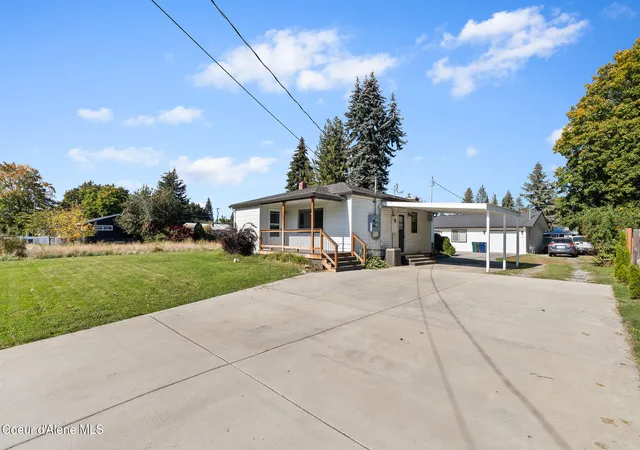 Photo 2 of Single family home for sale at 1623 E Boyd Ave, Coeur D Alene, ID 83814 | MLS# 26-10101 | Listing updated on 2026-10-18