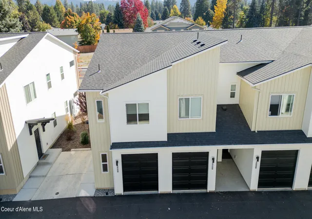 Photo 1 of Townhouse for sale at 3704 N Torrey Pine Ln, Coeur D Alene, ID 83815 | MLS# 26-10151 | Listing updated on 2026-10-12