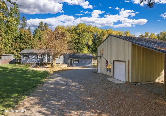 Photo 1 of Single family home for sale at 15544 N Gray St, Rathdrum, ID 83858 | MLS# 26-10153 | Listing updated on 2026-10-28