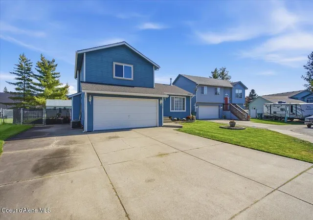 Photo 2 of Single family home for sale at 1620 N Stagecoach Dr, Post Falls, ID 83854 | MLS# 26-10193 | Listing updated on 2026-10-26