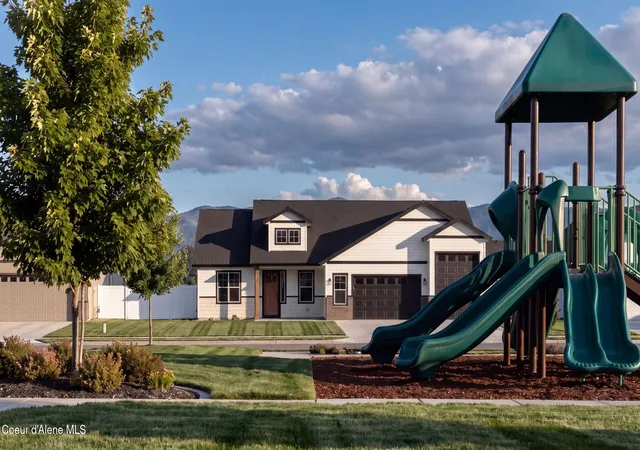 Photo 4 of Single family home for sale at 12285 W Rochester Ave, Post Falls, ID 83854 | MLS# 26-10157 | Listing updated on 2026-10-13