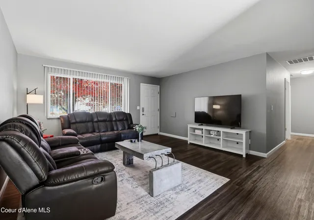Photo 4 of Single family home for sale at 11144 N Jonathan Ave, Hayden, ID 83835 | MLS# 26-10156 | Listing updated on 2026-10-26