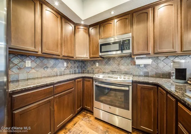 Photo 3 of Single family home for sale at 2996 N Durrow Loop, Post Falls, ID 83854 | MLS# 26-10159 | Listing updated on 2026-10-13
