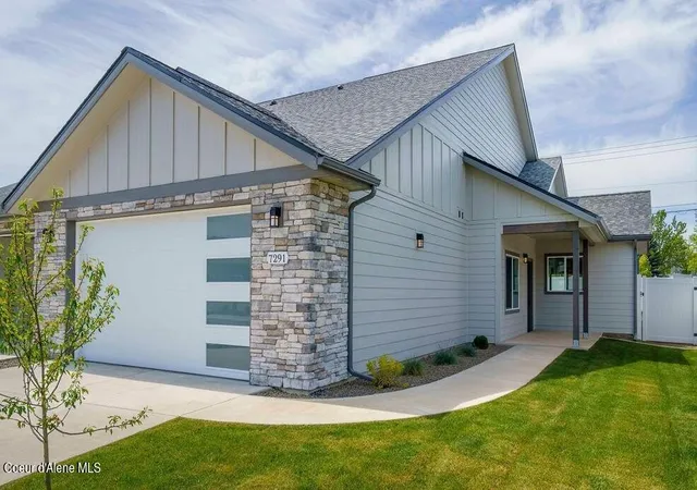 Photo 1 of Single family home for sale at 7291 N Grafton St, Coeur D Alene, ID 83815 | MLS# 26-10164 | Listing updated on 2026-10-12