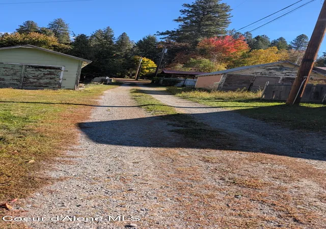 Photo 3 of Manufactured home for sale at 6905 S Main St, Bonners Ferry, ID 83805 | MLS# 26-10170 | Listing updated on 2026-10-13
