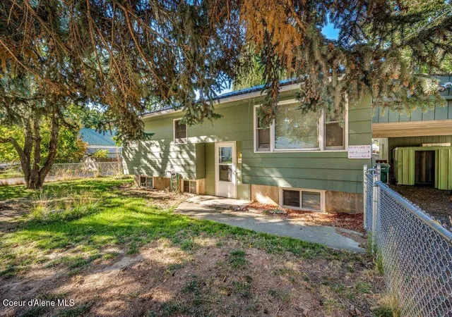 Photo 1 of Multi family home for sale at 6870 Cody St, Bonners Ferry, ID 83805 | MLS# 26-10208 | Listing updated on 2026-10-15