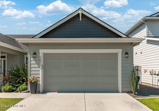 Photo 3 of Single family home for sale at 7011 N Degas Dr, Coeur D Alene, ID 83815 | MLS# 26-10210 | Listing updated on 2026-10-18